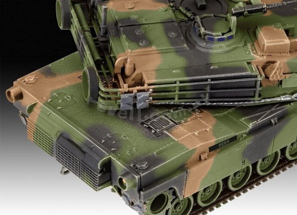 Revell 03346 M1A1 AIM(SA)/ M1A2 Abrams 1/72