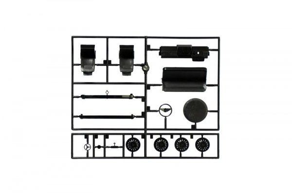 Italeri 3640 MERCEDES BENZ G230 1/24