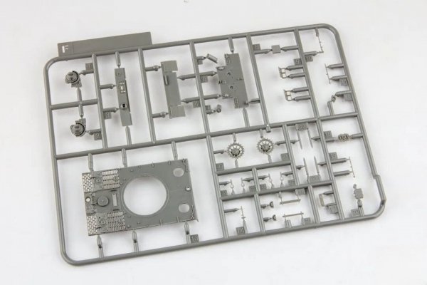 Border Model TK-7204 Tiger I Initial 1/72