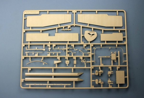 Tiger Model 4628 LEOPARD II REVOLUTION II MBT 1/35