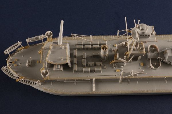 Hobby Boss 86518 HMS Lord Clive 1/350