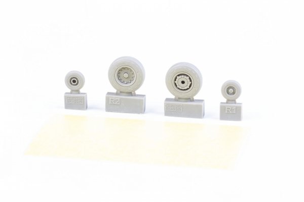 Eduard 672416 E-2C wheels HELLER 1/72