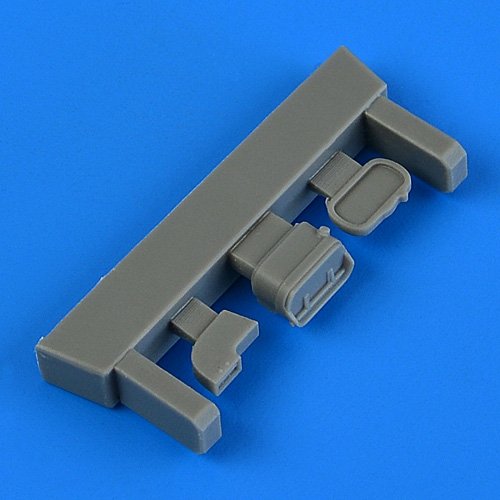 Quickboost QB49090 Z-37 Čmelák Oil Cooler &amp; Air intake MACO 1/48
