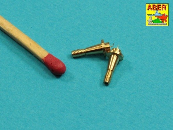 Aber R-44 Zestaw 2 anten VHF pojazdów NATO / Set of 2 NATO antennas with mount bases 1/35