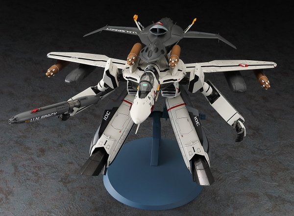 Hasegawa 65889 VF-0S Gerwalk w/ Ghost &quot;Macross Zero&quot; 1/72