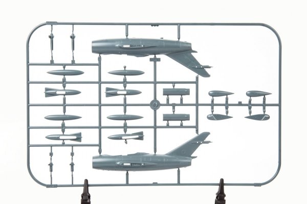 Eduard 7055 UTI MiG-15 1/72