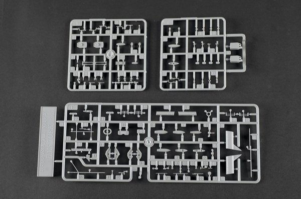 Trumpeter 06745 HMS York 1/700