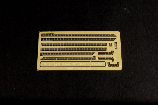Hobby Boss 83522 French Submarine Surcouf (1:350)