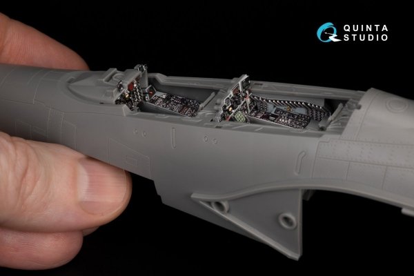 Quinta Studio QDS-48387 F-4E early with slatted wing 3D-Printed &amp; coloured Interior on decal paper (Meng) (Small version) 1/48