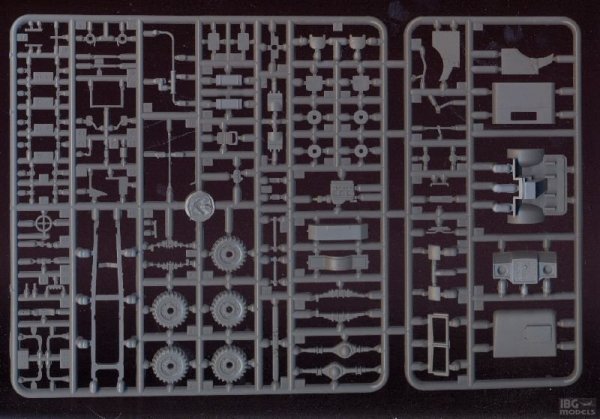 IBG 72012 Chevrolet C15A No.13 Cab Watertank 1/72