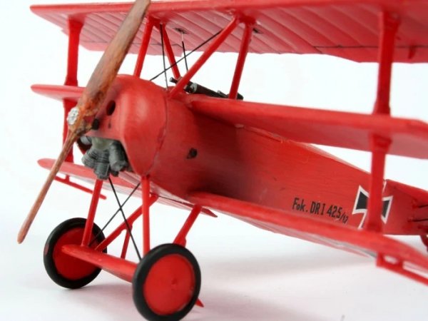Revell 74116 Starter Kit Fokker Dr.1 Triplane 1/72