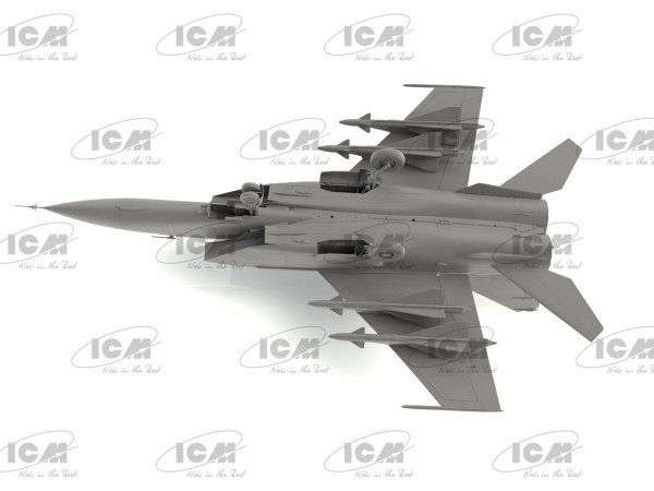 ICM 72177 MiG-25PD Soviet Interceptor Fighter 1/72