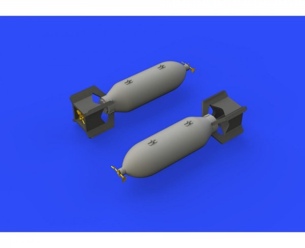 Eduard SIN64846 P-51D armament &amp; fuel tanks AIRFIX 1/48