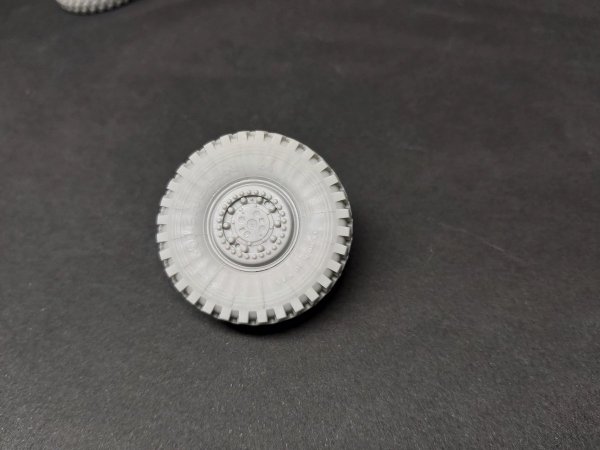 Panzer Art RE35-621 Buffalo a2 MPCV road wheels (Panda kit) 1/35