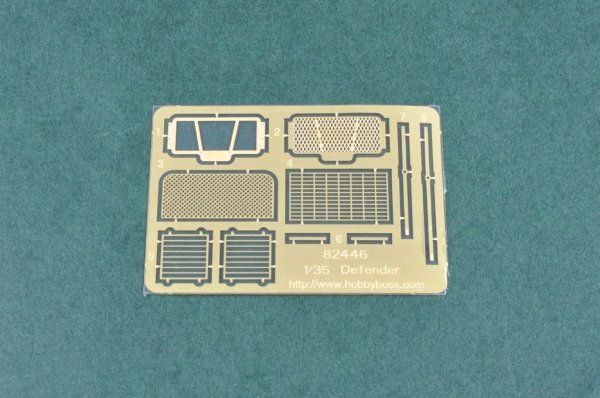 Hobby Boss 82447 Land Rover WMIK w/ MILAN ATGM (1:35)