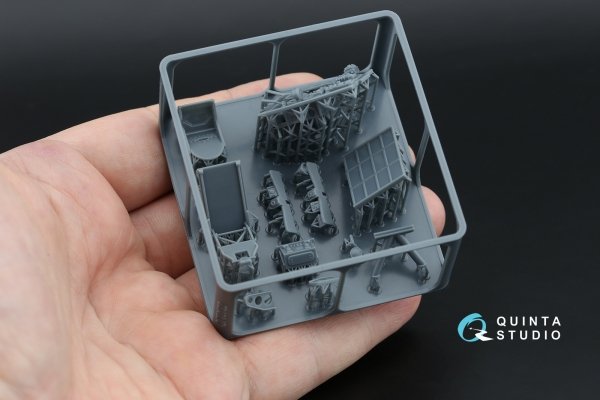Quinta Studio QT48132 Fairey Barracuda Observer Station (Trumpeter)  1/48