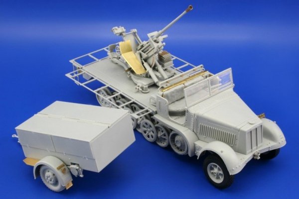 Eduard 36104 Sd. Kfz.7/2 (early) Flak 37 37mm 1/35 Trumpeter