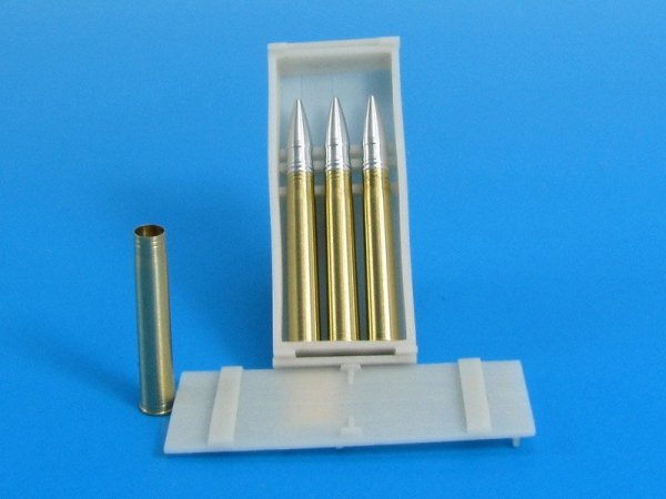 Eureka XXL A-3518 8,8 cm Pzgr.Patr.40 Kw.K.36 1/35