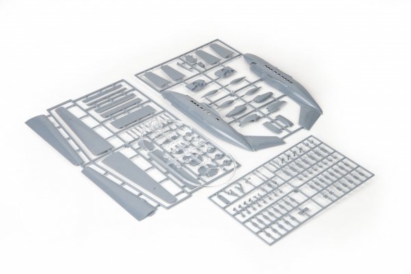 Eduard 2148 L-410UVP TURBOLET 1/72
