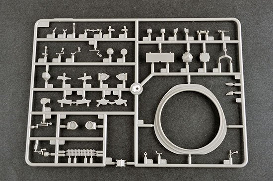 Trumpeter 09588 Russian T-80BVM MBT(Marine Corps) 1/35