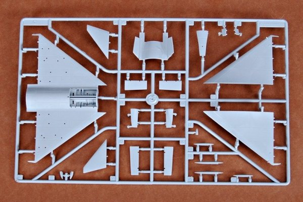 Trumpeter 01611 J-10 Fighter Aircraft (1:72)