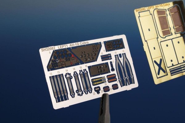 Special Hobby 32086 Cobra ‘Marines/US Navy’ Hi-Tech Kit 1/32