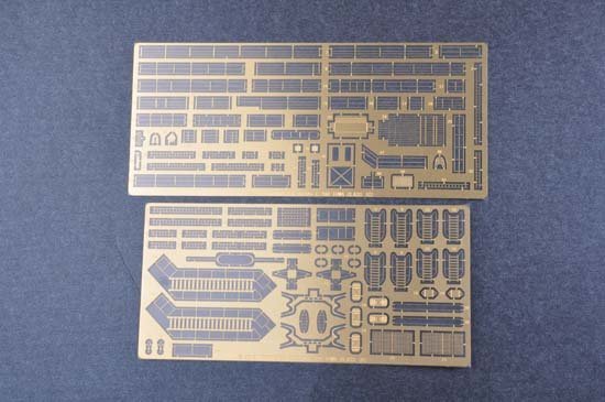 Trumpeter 03706 USS Iowa BB-61 (1:200)