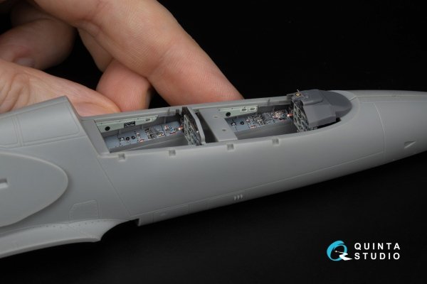 Quinta Studio QD+48602 L-39C 3D-Printed &amp; coloured Interior on decal paper ( Trumpeter )( with 3D-printed resin parts ) 1/48
