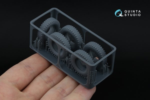 Quinta Studio QT35013 UAZ-469 Family tyre set (Zvezda) 1/35
