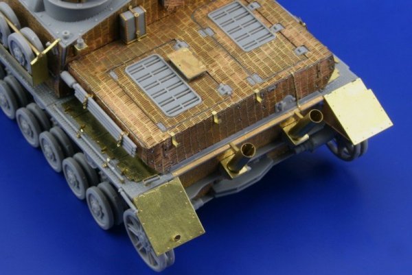 Eduard 35948 Zimmerit StuG. IV Ausf. G late 1/35 Dragon