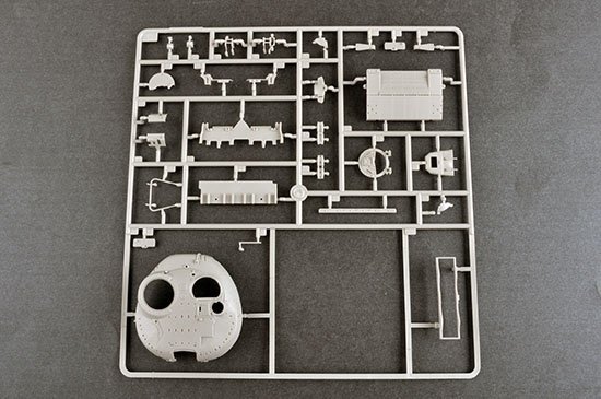 Trumpeter 09588 Russian T-80BVM MBT(Marine Corps) 1/35