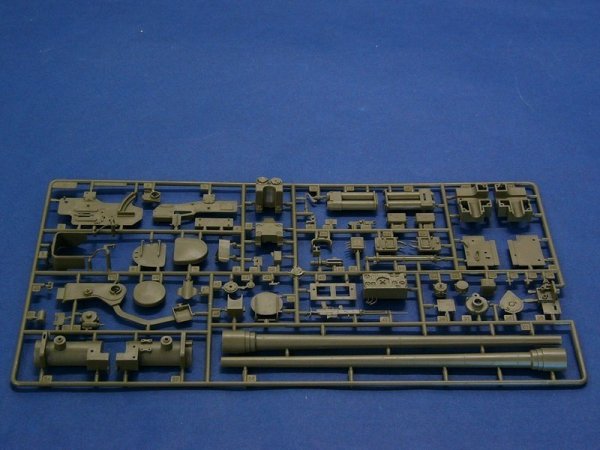 Trumpeter 00902 T-34/85 Model 1944 &quot;Factory No.183&quot; 1/16