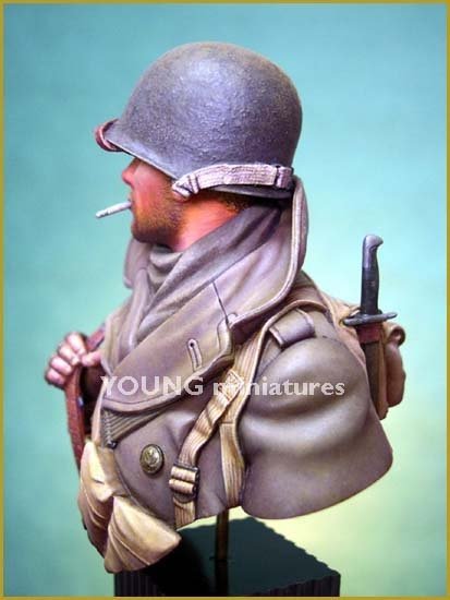 Young Miniatures YM1812 US SOLDIER ARDENNES 1944 1/10
