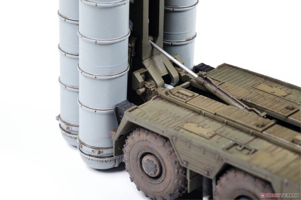 Zvezda 5068 S-400 “Triumf” AA Missile System SA-21 Growler 1/72
