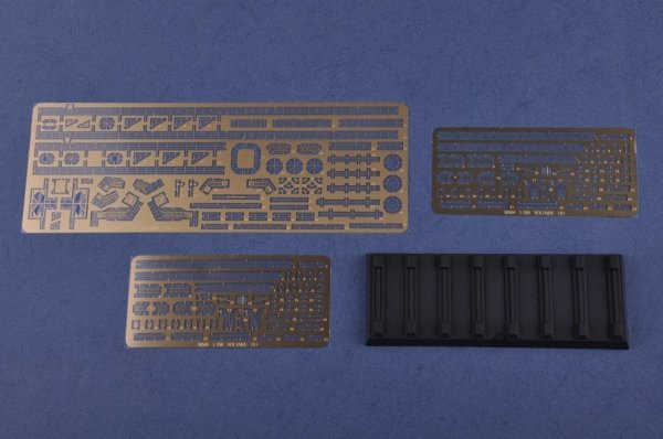 Hobby Boss 86504 French Navy Pre-Dreadnought Battleship Voltaire 1/350