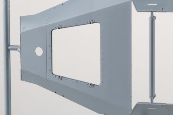 Snowman Model SP-8001 Sd.kfz.251/1 Ausf.D 1/35