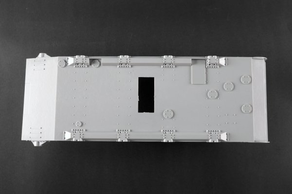 Trumpeter 00953 German Sd.Kfz.165 Hummel Late Production 1/16