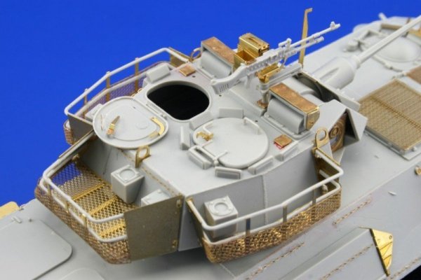 Eduard 36087 ASLAV-25 RV 1/35 Trumpeter
