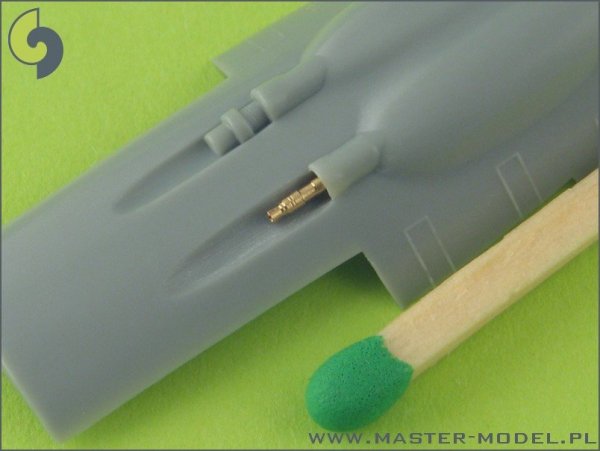  Master AM-72-014 Fw 190 A7, A8 armament set (MG 131, MG 151 barrel tips) &amp; Pitot Tube