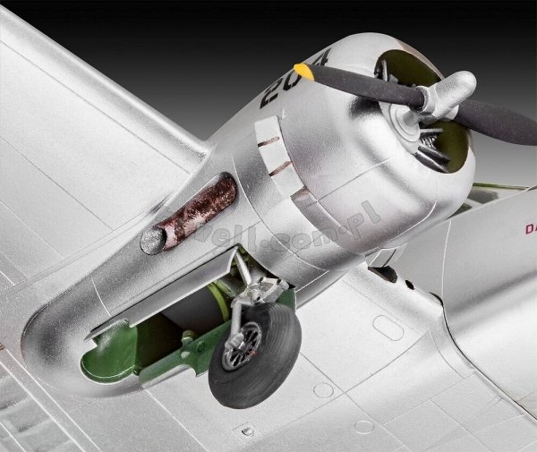 Revell 63811 Beechcraft Model 18 - model set 1/72