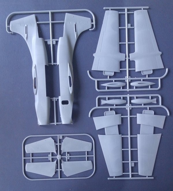 Roden 063 North American AJ-1 Savage 1/72