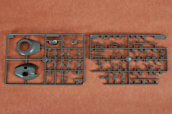 Trumpeter 07218 JAPAN TYPE74 TANK (1:72)