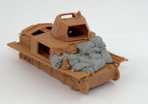 Panzer Art RE35-272 Sand armor for Italian L6/40 tank 1/35