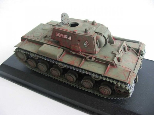 PST 72014 KV-1B Heavy tank 1/72