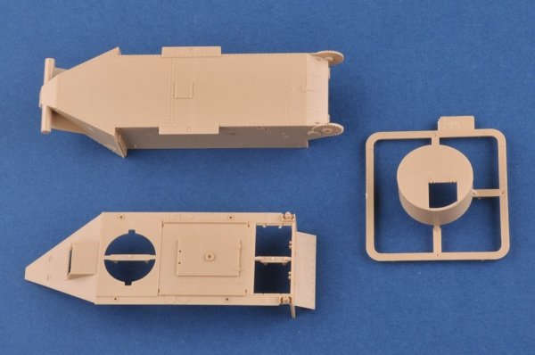 Hobby Boss 84515 Soviet BT-2 Tank (mid) 1/35