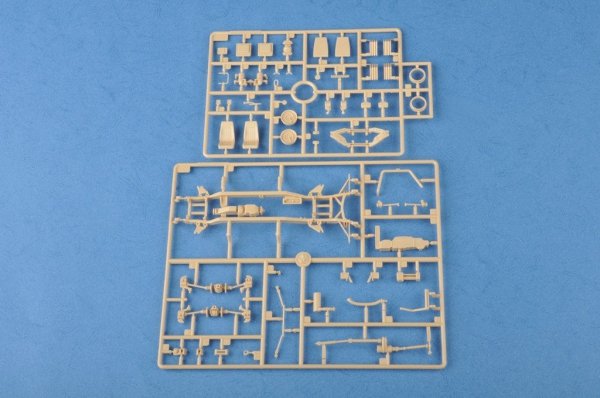 Hobby Boss 82469 Meng Shi 1.5 ton Military Light Utility Vehicle (1:35)