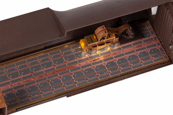 Eduard 73813 AC-130J cargo floor ZVEZDA 1/72