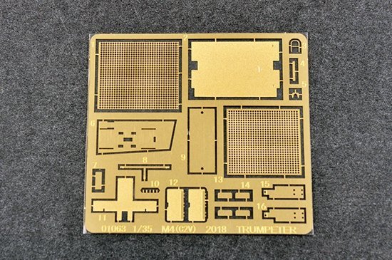 Trumpeter 01063 M4 Command and Control Vehicle (C2V) 1/35