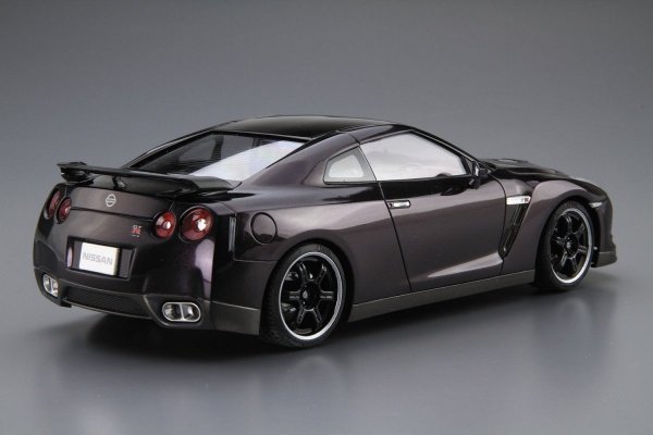 Aoshima 05317 NISSAN R35 GT-R Spec-V 09 (1:24)