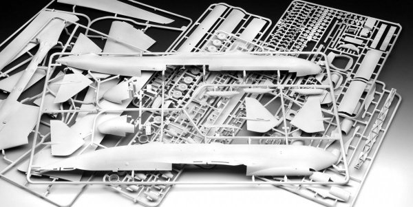 Revell 04958 Antonov AN-225 Mrija 1/144 